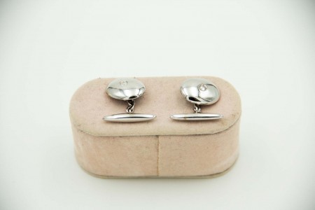  Botões de punho em ouro branco em formato oval com diamantes (2)